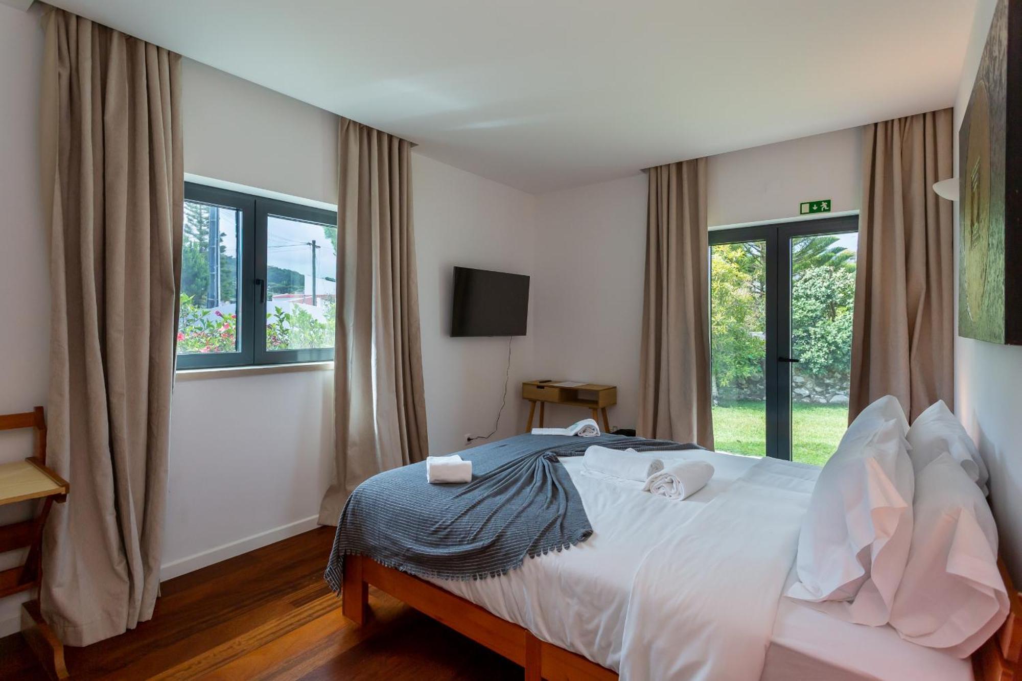 Penedo Escape Sea Suites Colares Ngoại thất bức ảnh