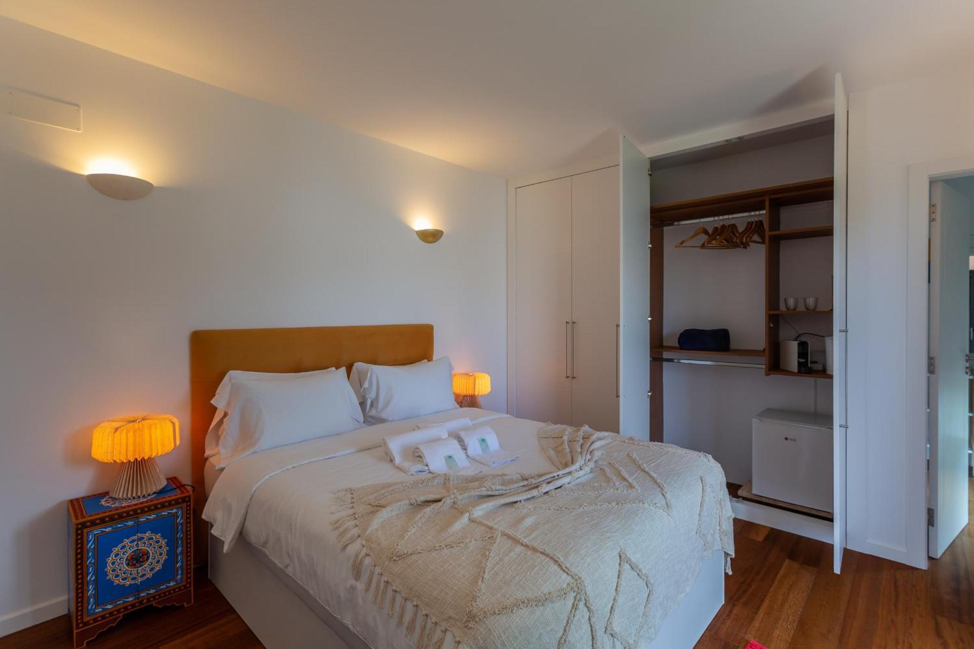Penedo Escape Sea Suites Colares Ngoại thất bức ảnh