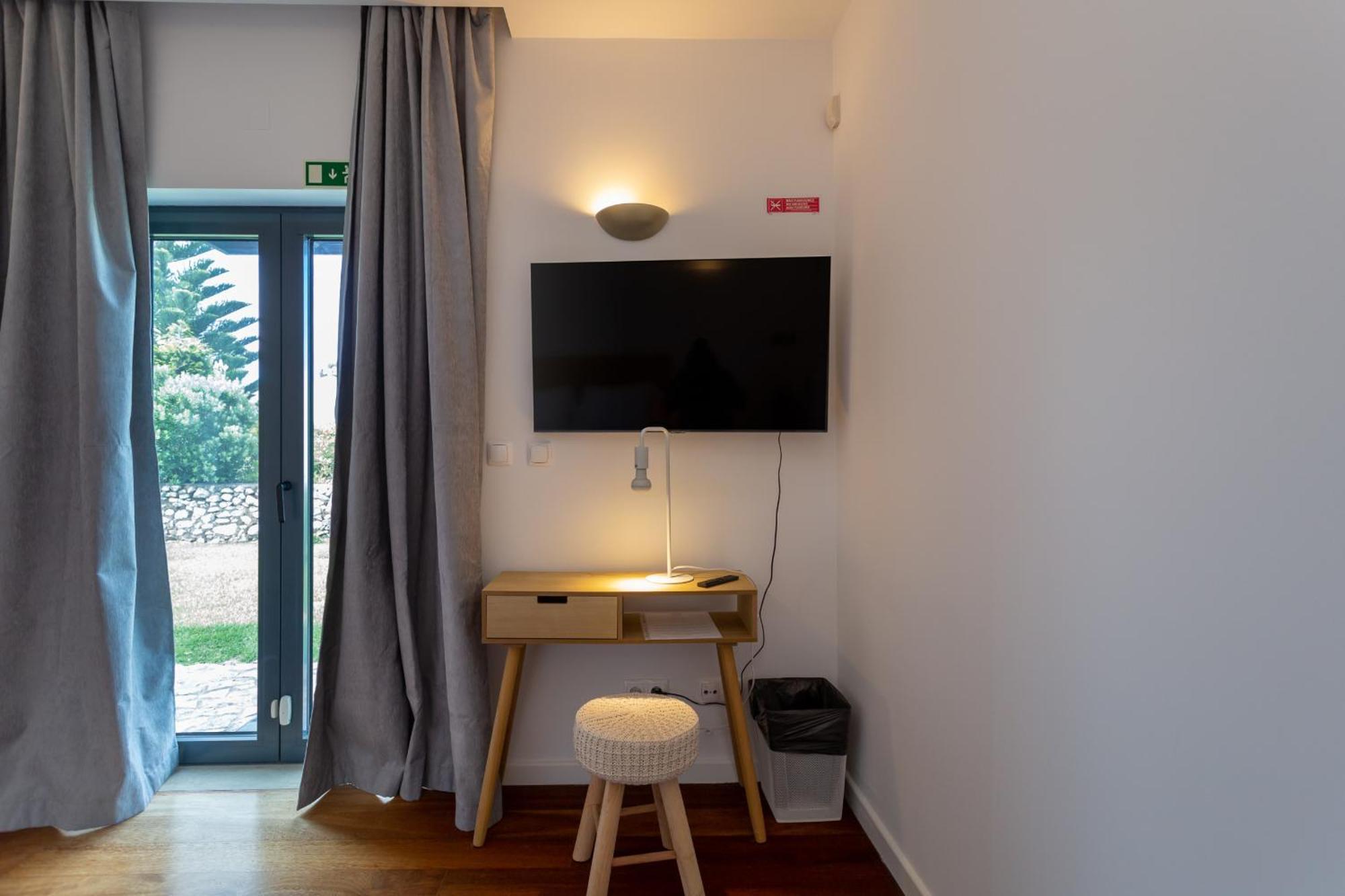Penedo Escape Sea Suites Colares Ngoại thất bức ảnh